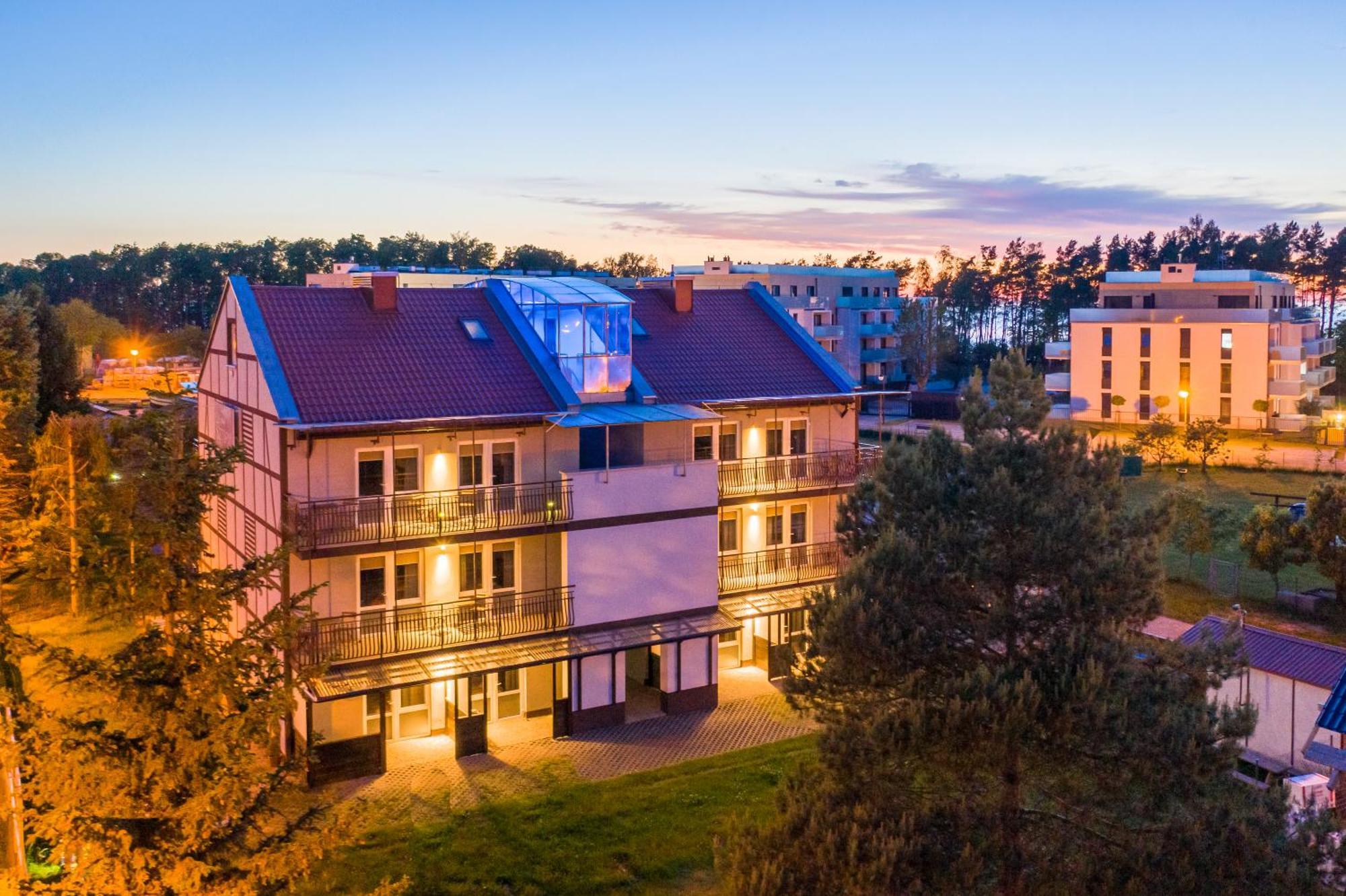 Sztorm Appartement Rewal Buitenkant foto